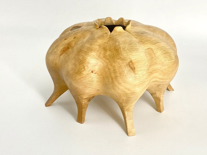 Ninikku, 2021, wood, 15 x 26 x 26 cm. / 5.9 x 10.2 x 10.2 in.