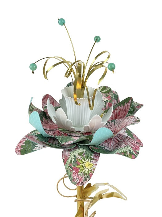 Cloud, 2024, mixed media, 18.5 x 8 x 8 in. / 46.99 x 20.32 x 20.32 cm.