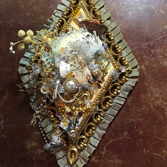 Meandering Muse, 2019, mixed media, 12 x 8 x 6 in. / 30.48 x 20.32 x 15.24 cm.