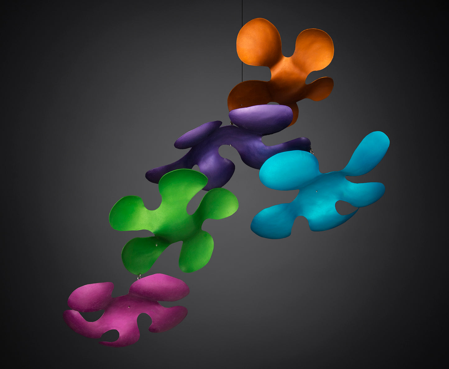 Daisey's Mobile, 2015, anodized aluminum, 25 x 32 in. / 63.5 x 81.28 cm.