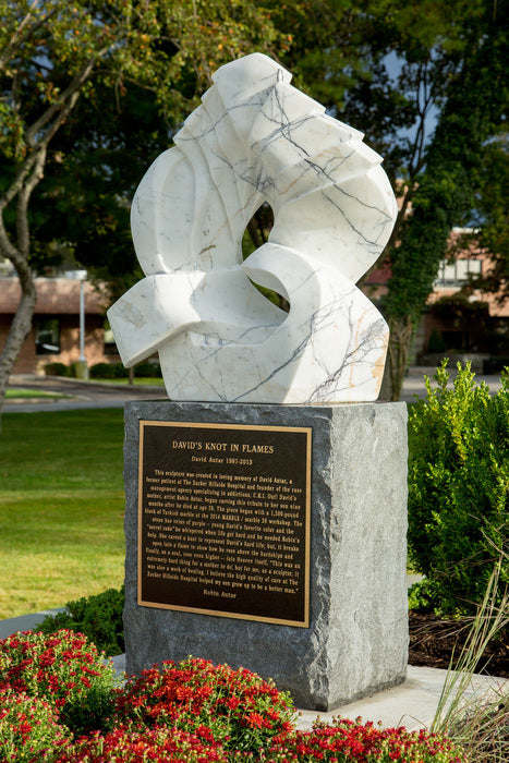 David Knot in Flames, 2015, turkish marble, 39 x 26 x 15 in. / 99.06 x 66.04 x 38.1 cm.
