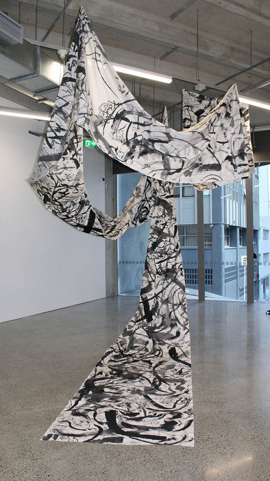 Cloud Somersault, 2022, ink on silk, 117 x 2000 cm. / 46 x 787 in.