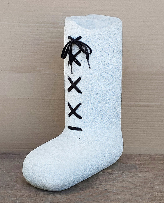 Boot, 1995, marble and thread, 35 x 12 x 30 cm. / 13.7 x 4.7 x 11.8 in.