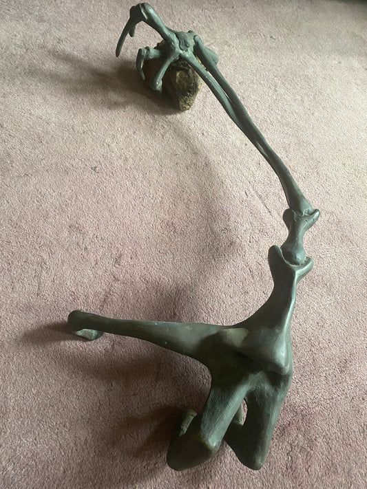 Pick One, 1976, bronze and jasper, 10 x 31 x 15 in. / 25.4 x 78.74 x 38.1 cm.
