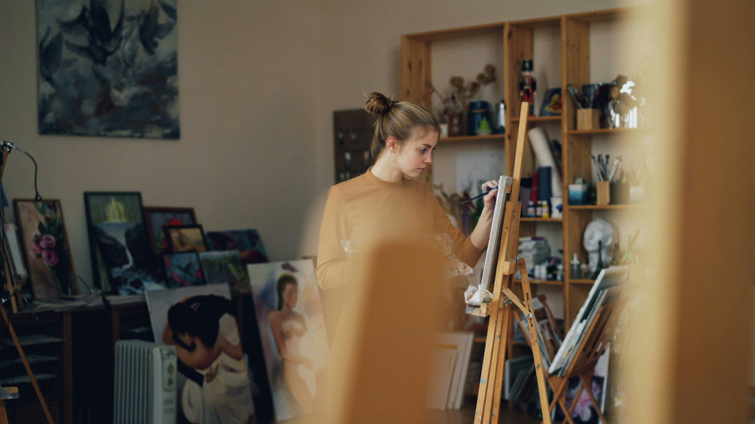 How to Become a Professional Artist: Guide to Start a Career in Art