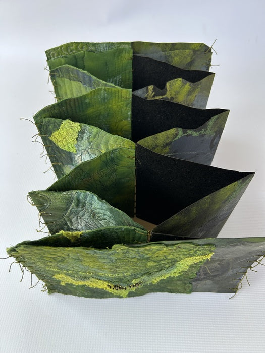Moss on Stone, 2025, mixed media, 20 x 25 x 15 cm. / 7.87 x 9.84 x 5.90 in.