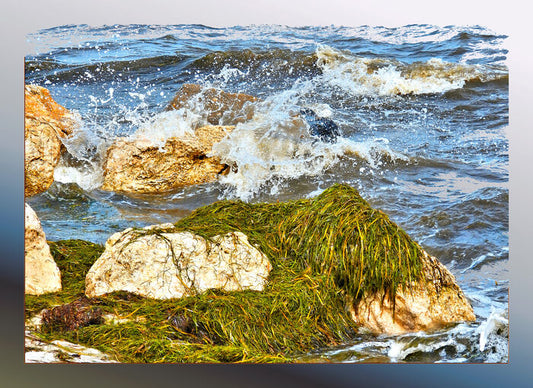 Big Splash, 2025, digital photography, 16 x 22 in. / 40.64 x 55.88 cm.