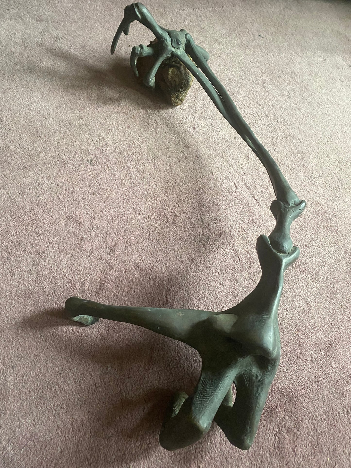 Pick One, 1976, bronze and jasper, 10 x 31 x 15 in. / 25.4 x 78.74 x 38.1 cm.